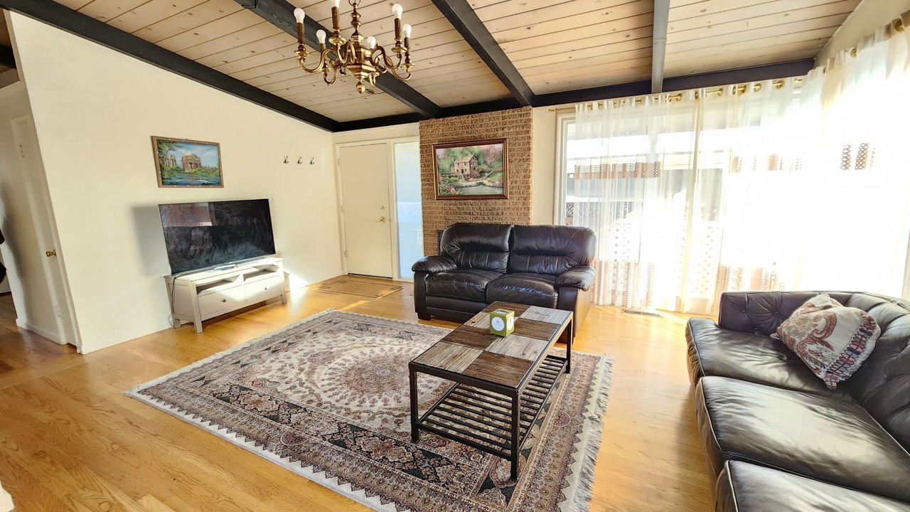 Photo of Livingroom in San Bruno