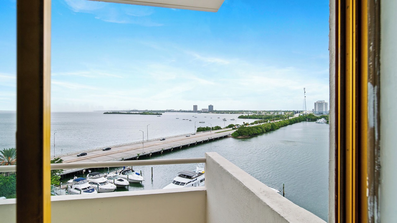 Photo of Outdoor in North Bay Village