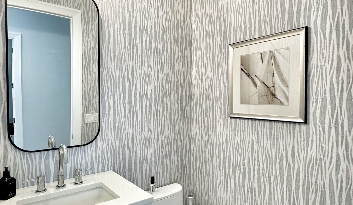 Photo of Bathroom in The Majors