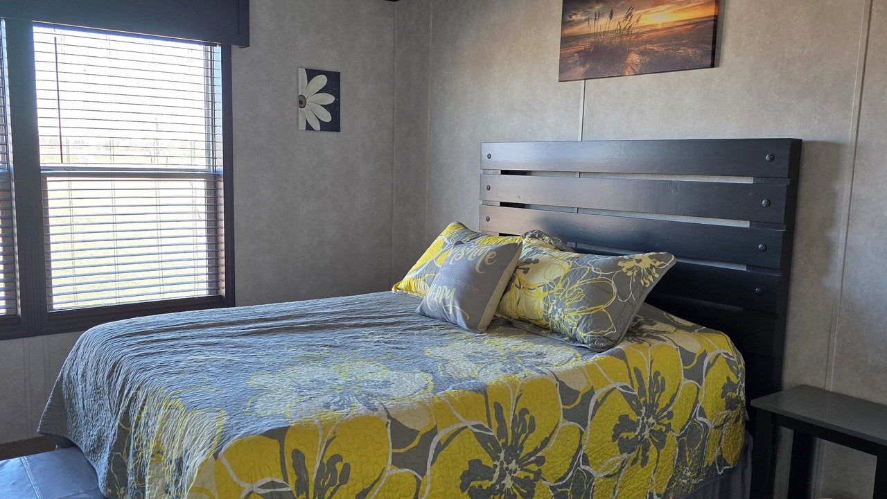 Photo of Bedroom in Underwood