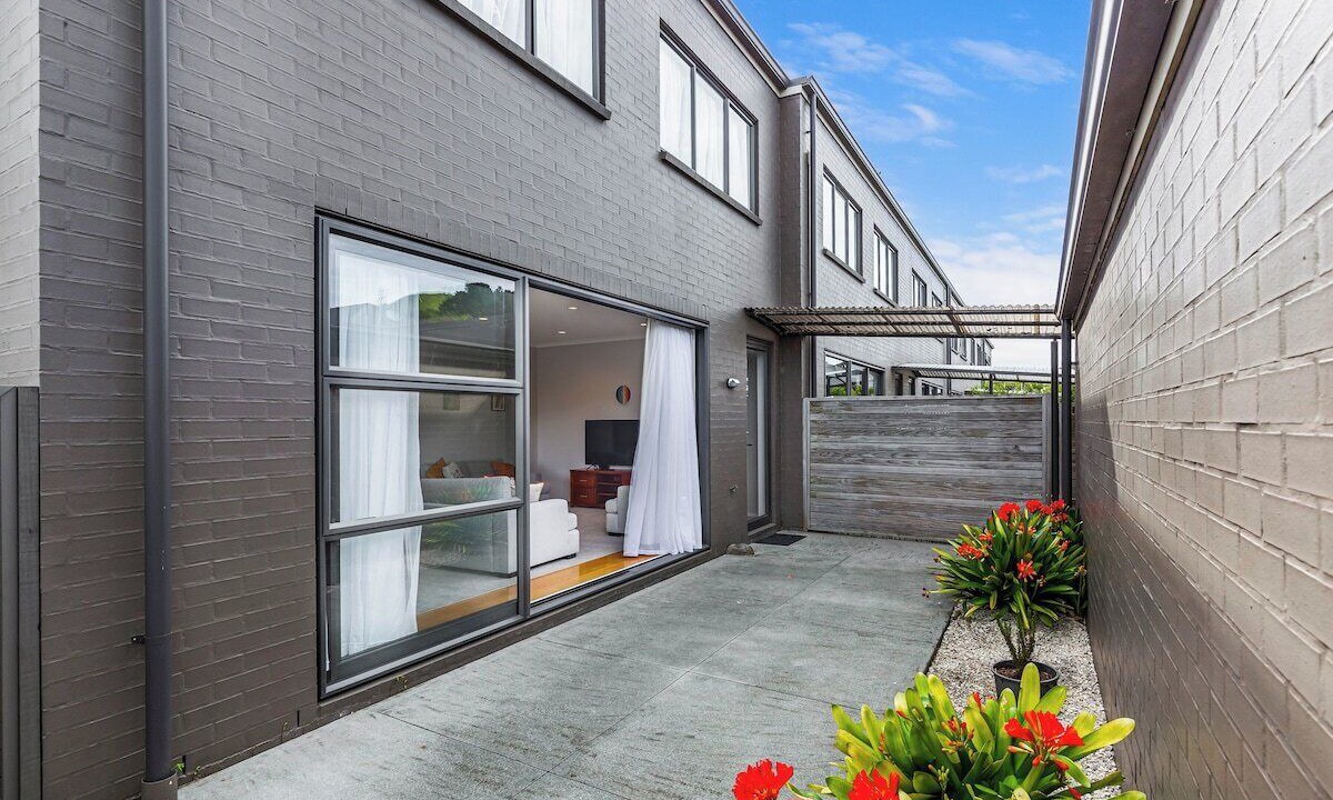 Photo of Patio Balcony in Greenlane - Ellerslie