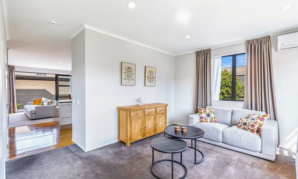 Photo of Livingroom in Greenlane - Ellerslie