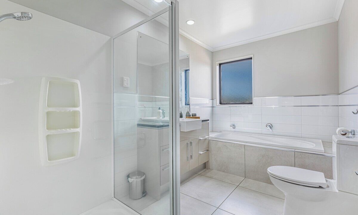 Photo of Bathroom in Greenlane - Ellerslie