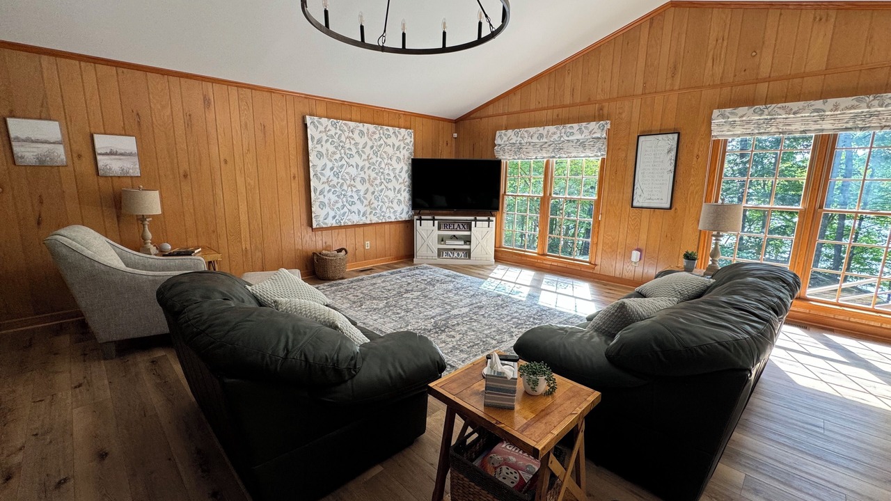 Photo of Livingroom in New London
