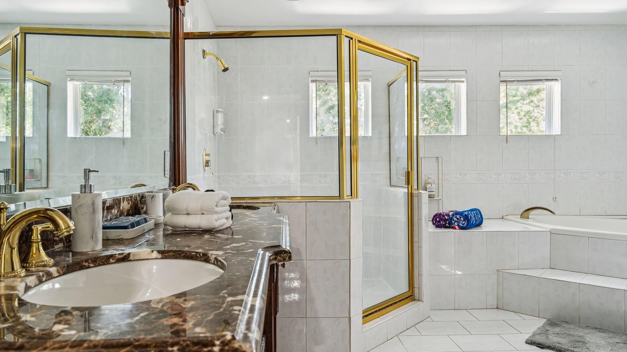 Photo of Bathroom in Miami Lakes