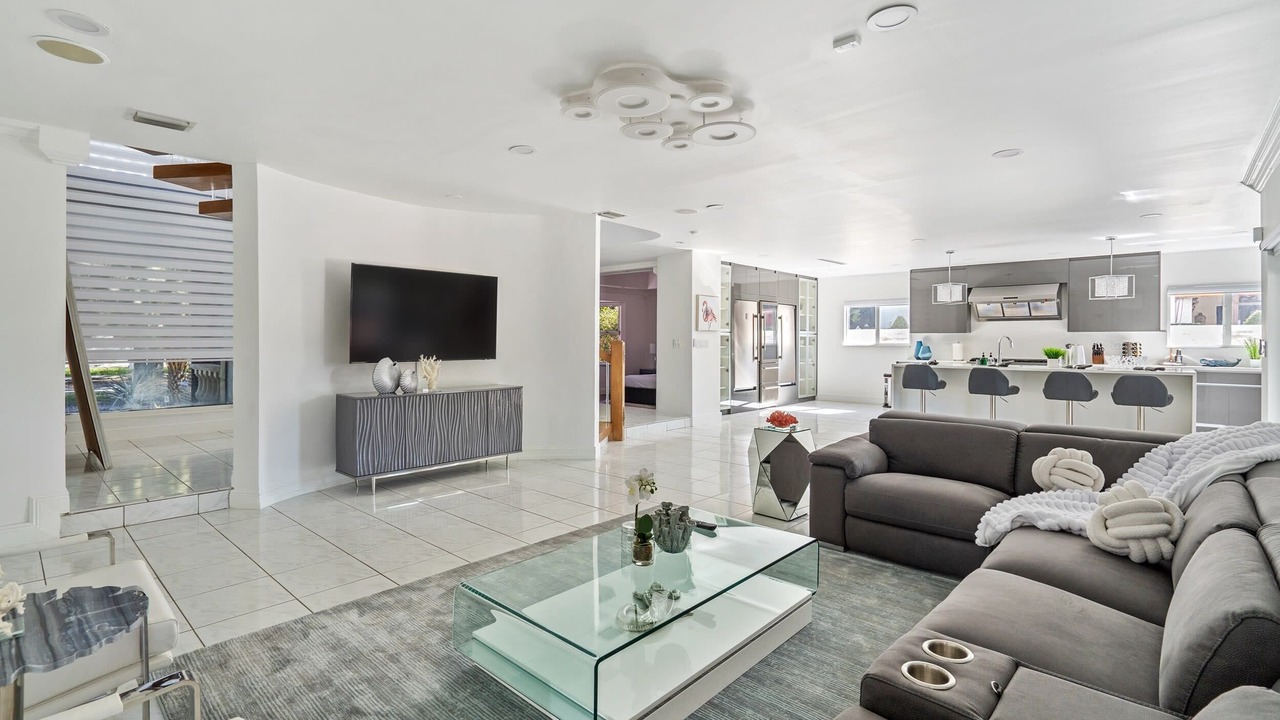 Photo of Bedroom in Miami Lakes