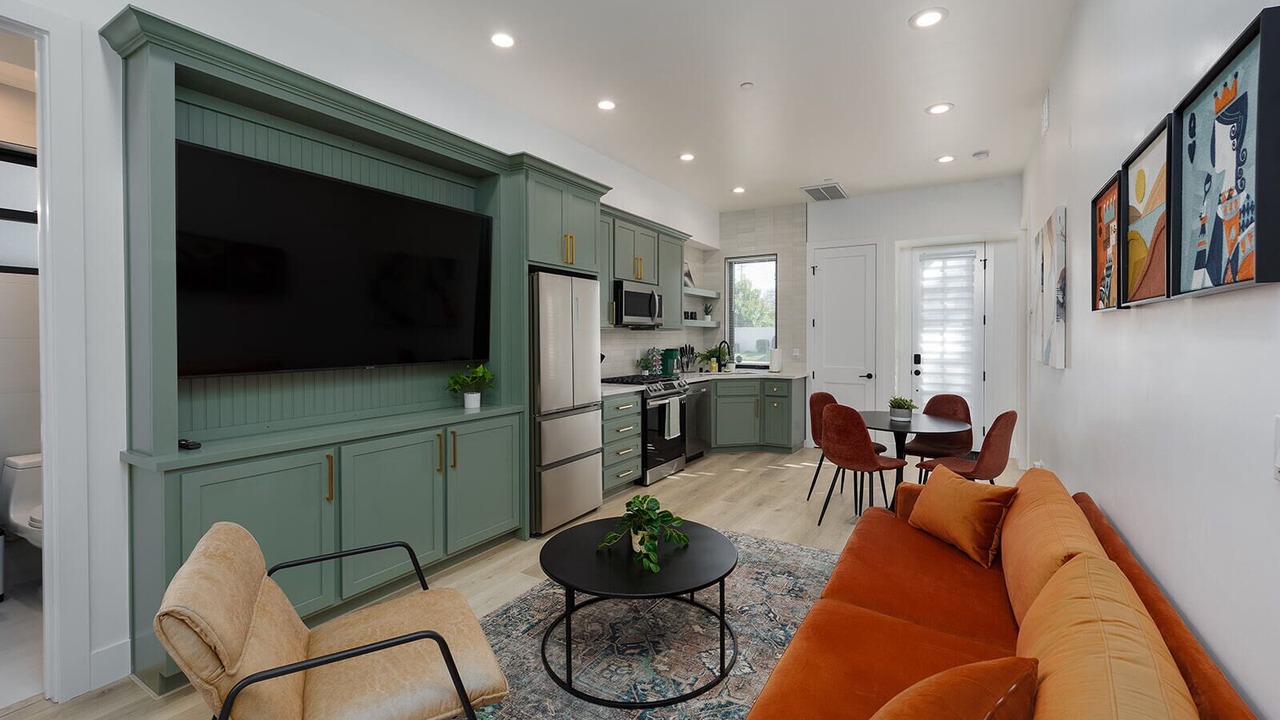 Photo of Livingroom in Land Park