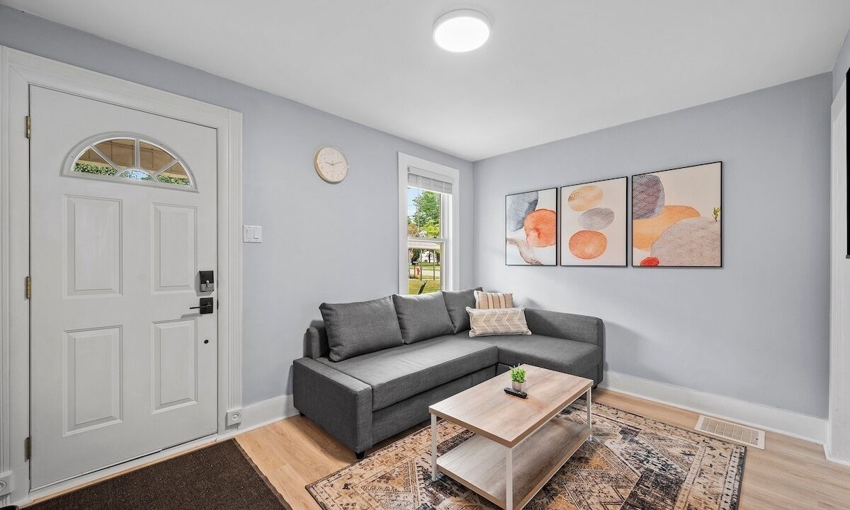 Photo of Livingroom in Natrona Heights