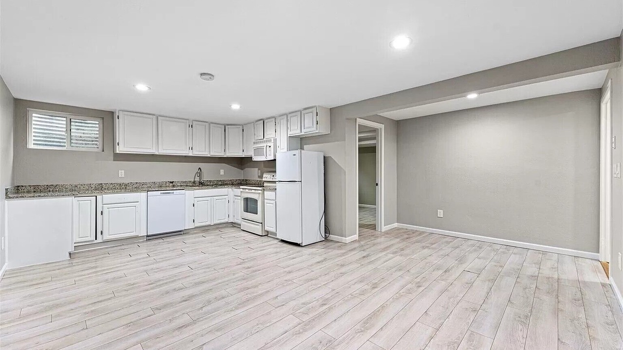 Photo of Kitchen in Aurora Highlands