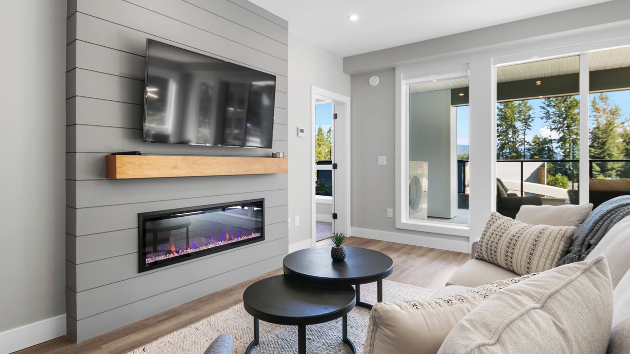 Photo of Livingroom in Harrison Hot Springs