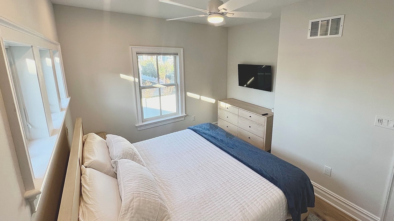 Photo of Bedroom in Gardens
