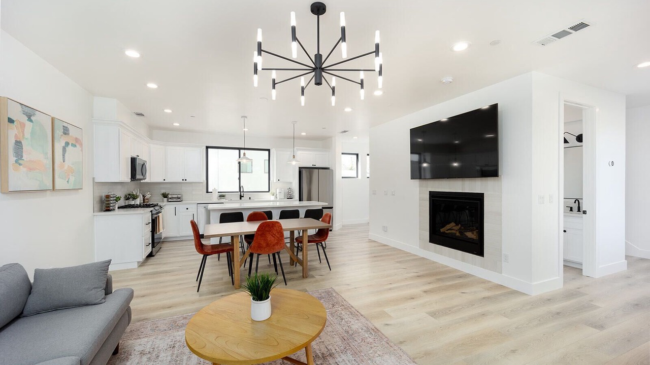 Photo of Livingroom in Land Park
