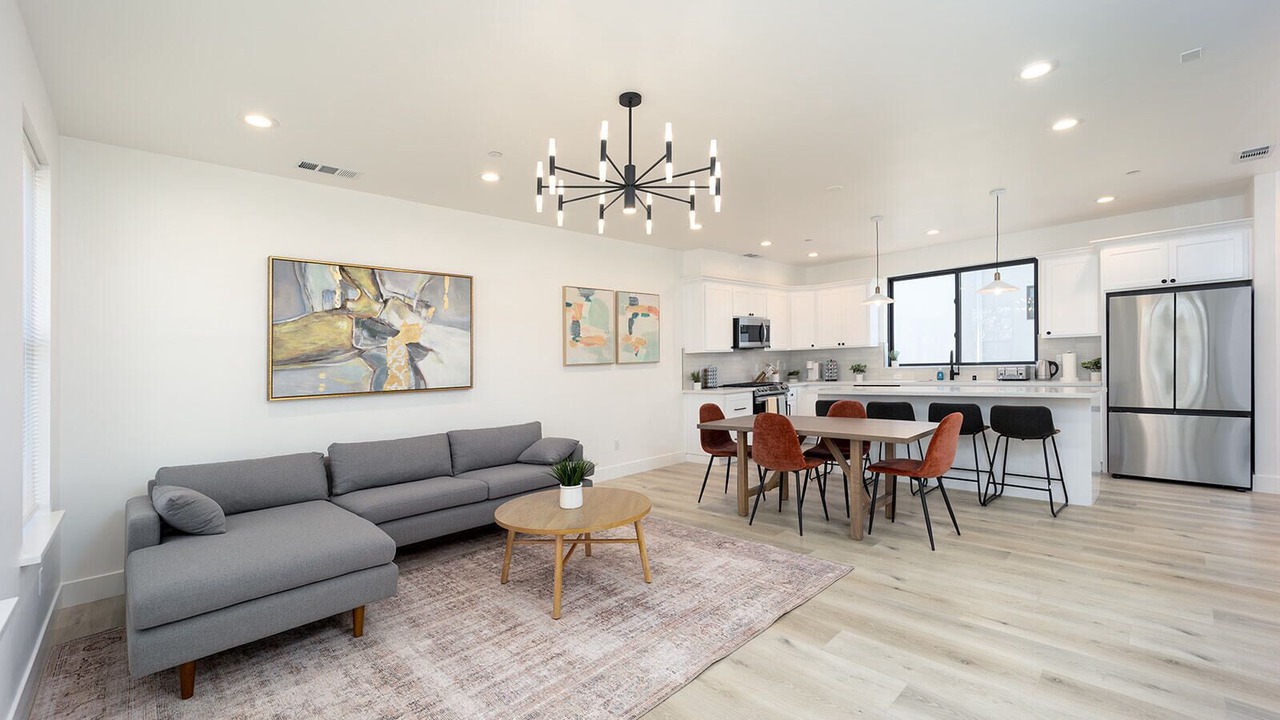 Photo of Livingroom in Land Park