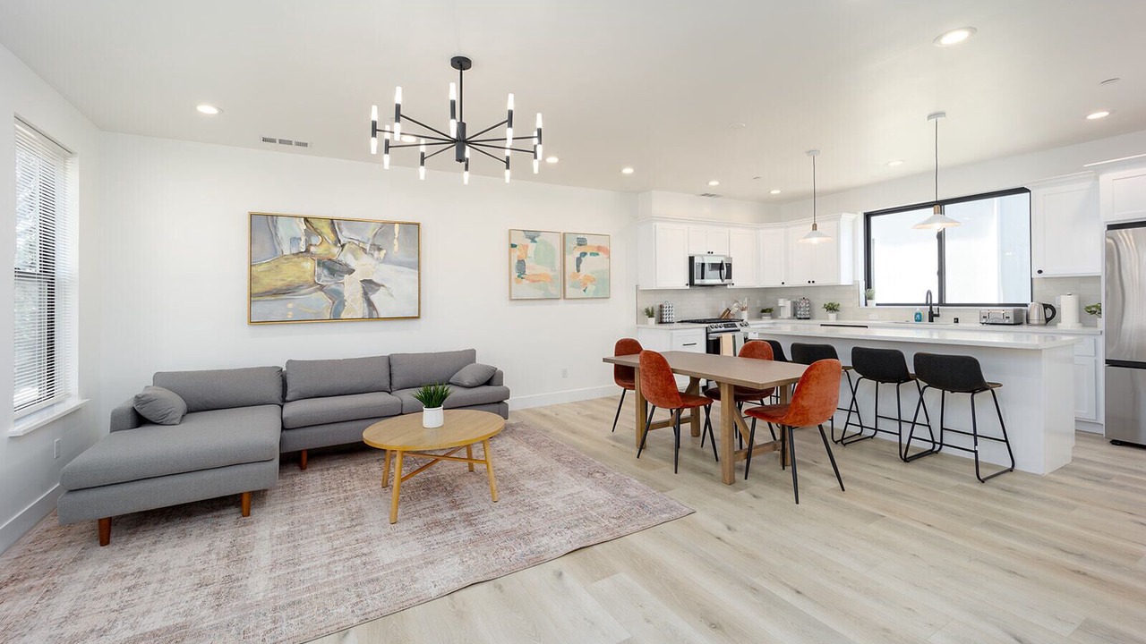 Photo of Livingroom in Land Park