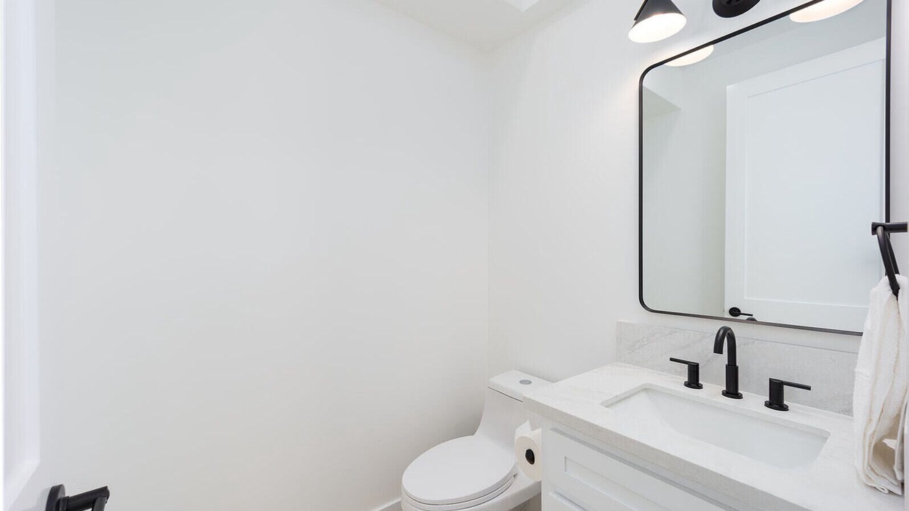 Photo of Bathroom in Land Park
