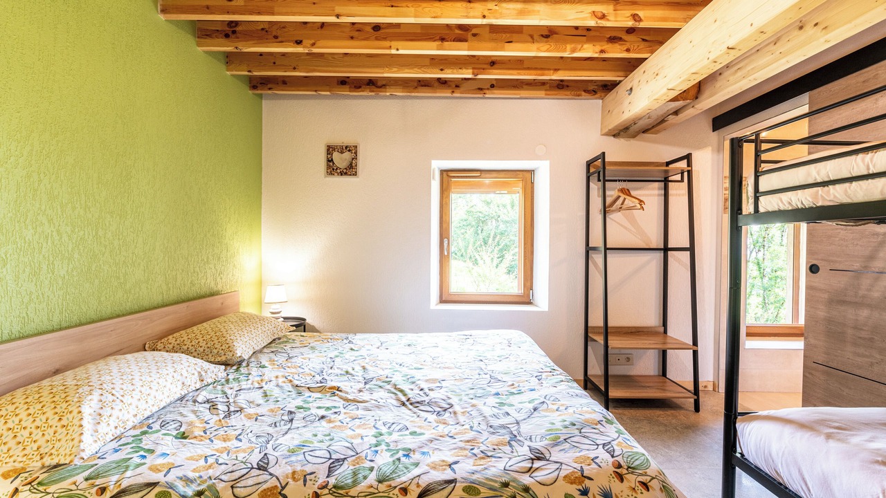 Photo of Bedroom in Moye