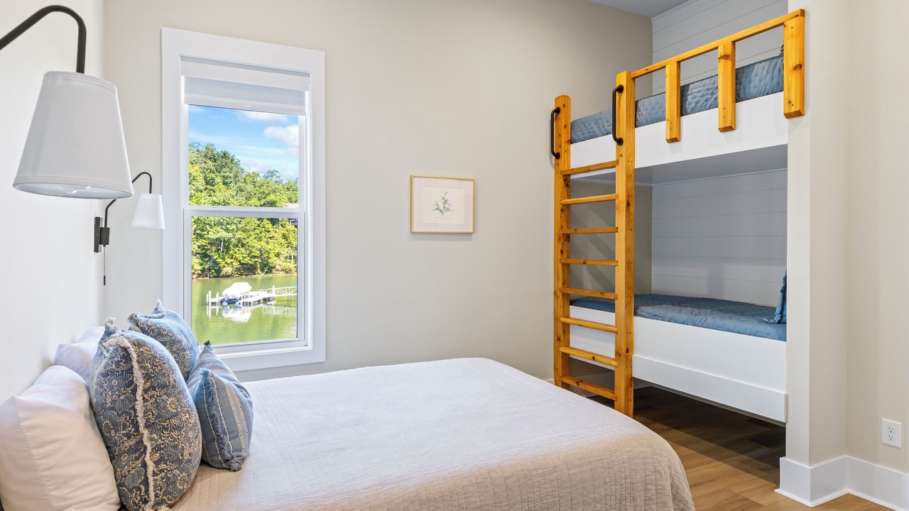Photo of Bedroom in Dadeville