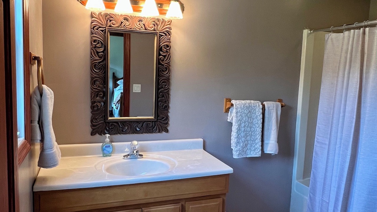 Photo of Bathroom in Flat Top