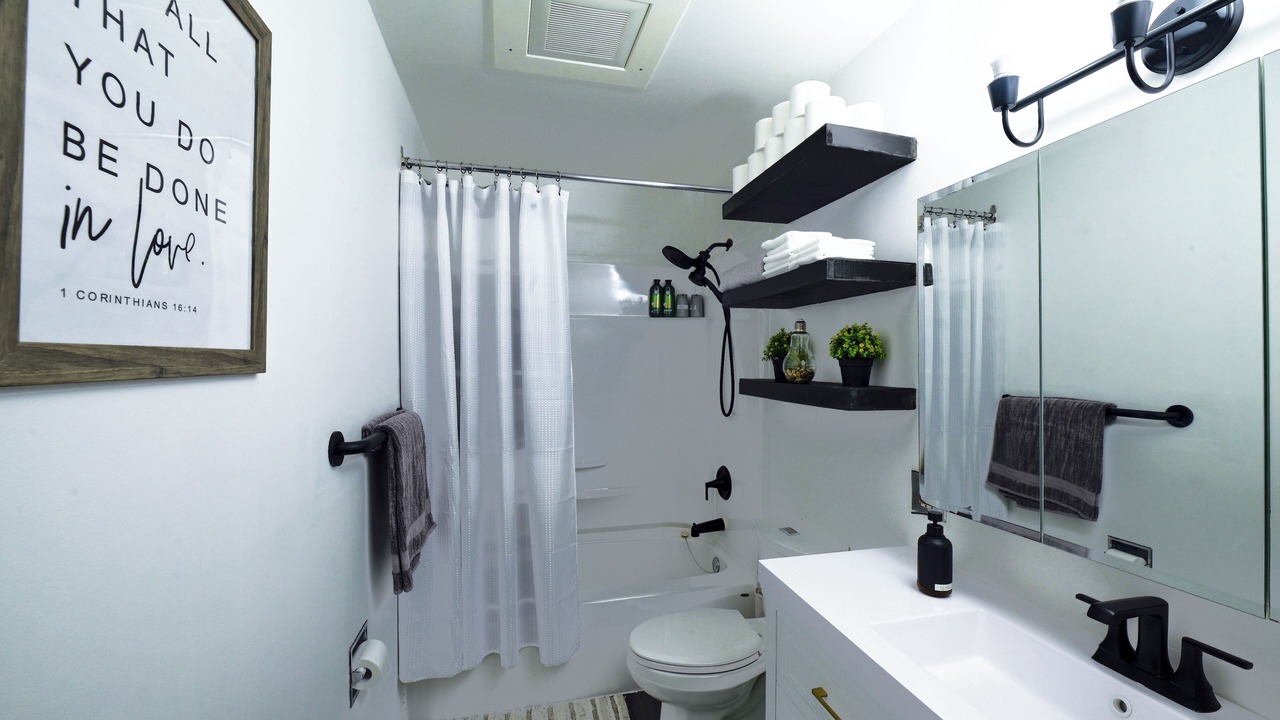 Photo of Bathroom in Haines Junction