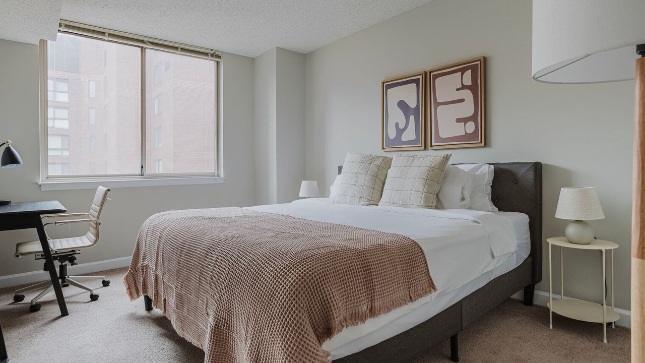 Photo of Bedroom in Connecticut Ave - K Street