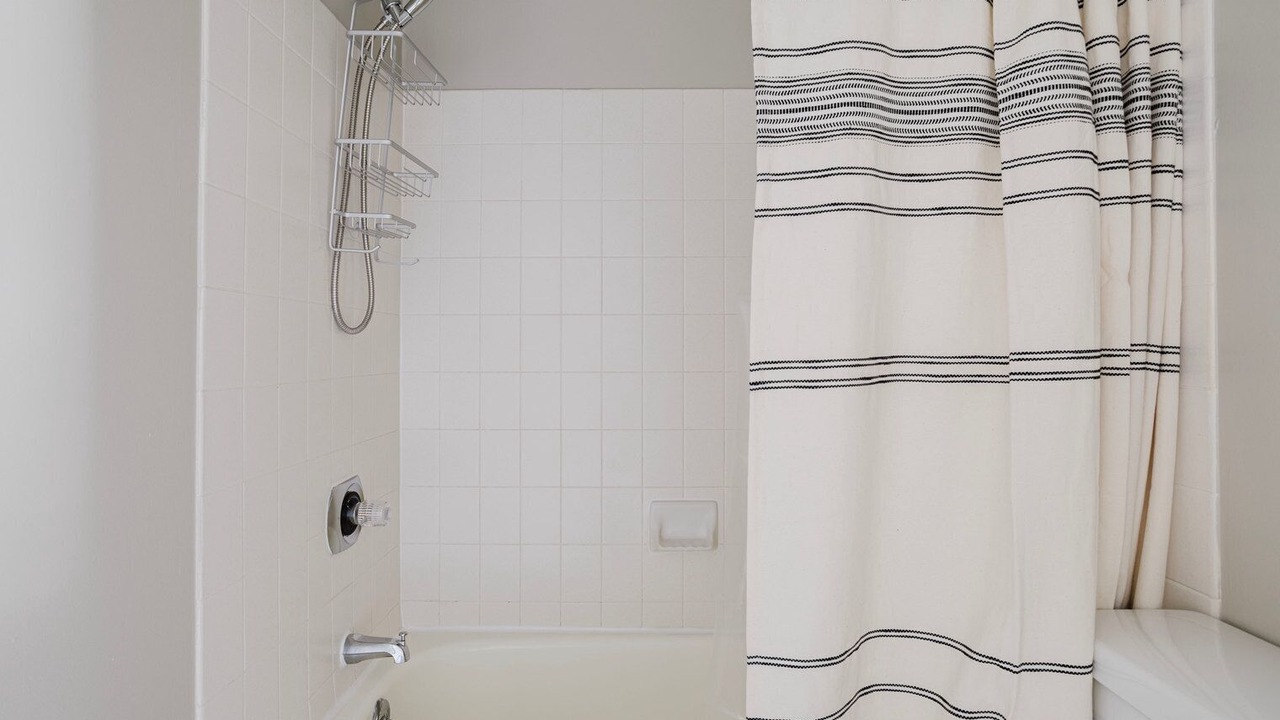 Photo of Bathroom in Connecticut Ave - K Street