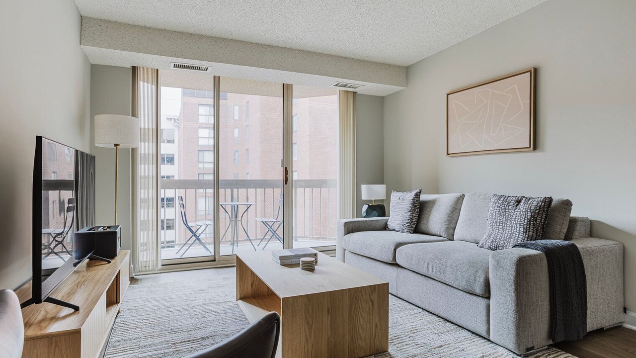 Photo of Livingroom in Connecticut Ave - K Street