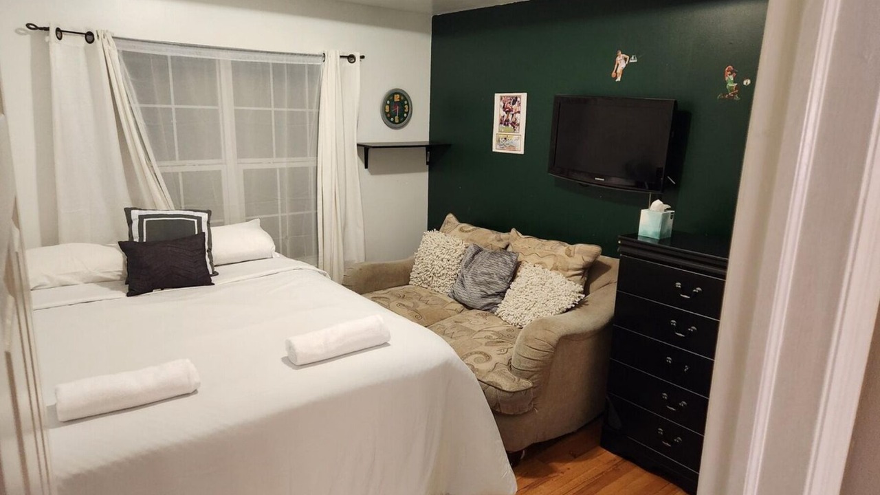 Photo of Bedroom in Ronkonkoma