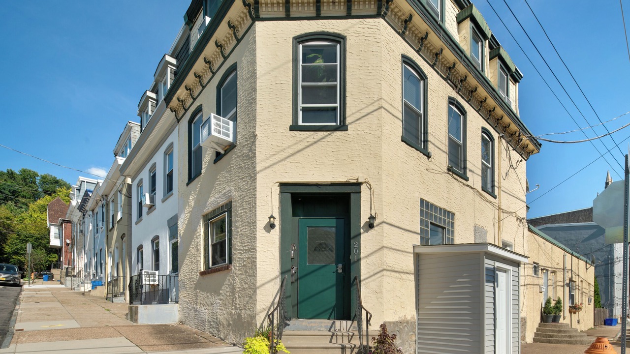 Photo of Outdoor in Roxborough-Manayunk