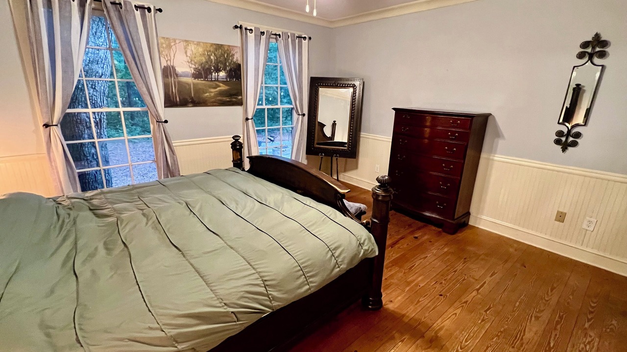 Photo of Bedroom in Melrose on the Beach