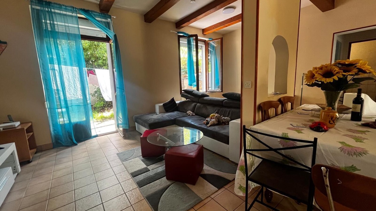 Photo of Livingroom in Sainte-Genevieve-des-Bois