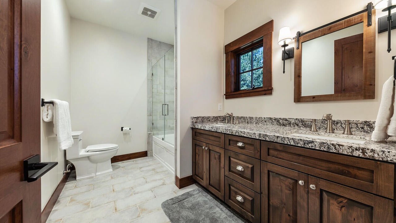 Photo of Bathroom in Comstock Acres