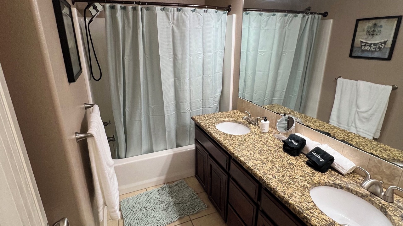 Photo of Bathroom in Tahlequah