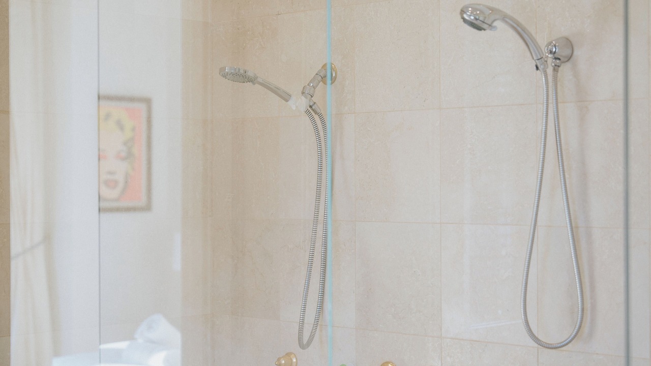 Photo of Bathroom in Kew