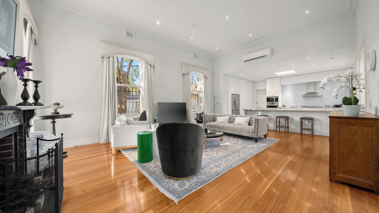 Photo of Livingroom in Kew