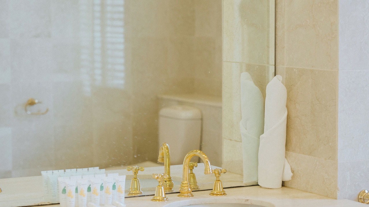 Photo of Bathroom in Kew