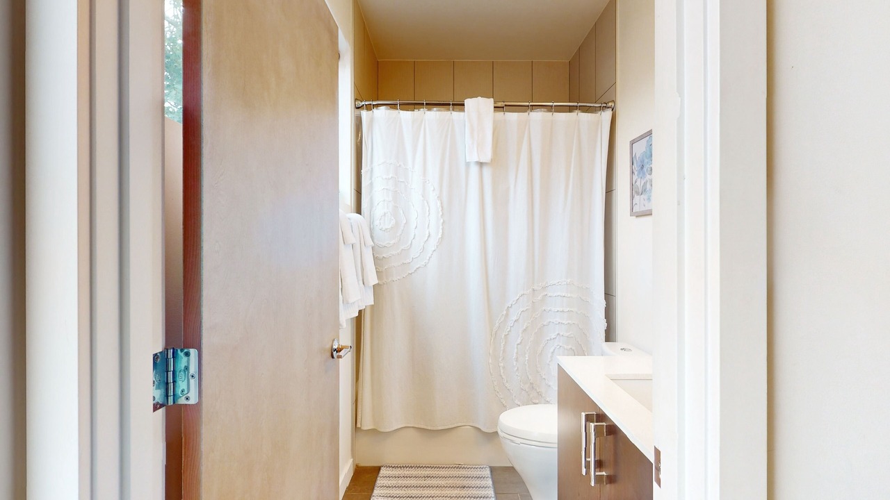 Photo of Bathroom in Alki
