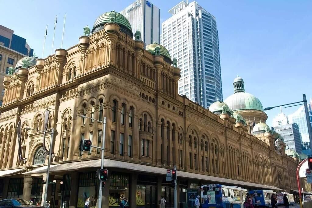 Photo of Outdoor in Haymarket