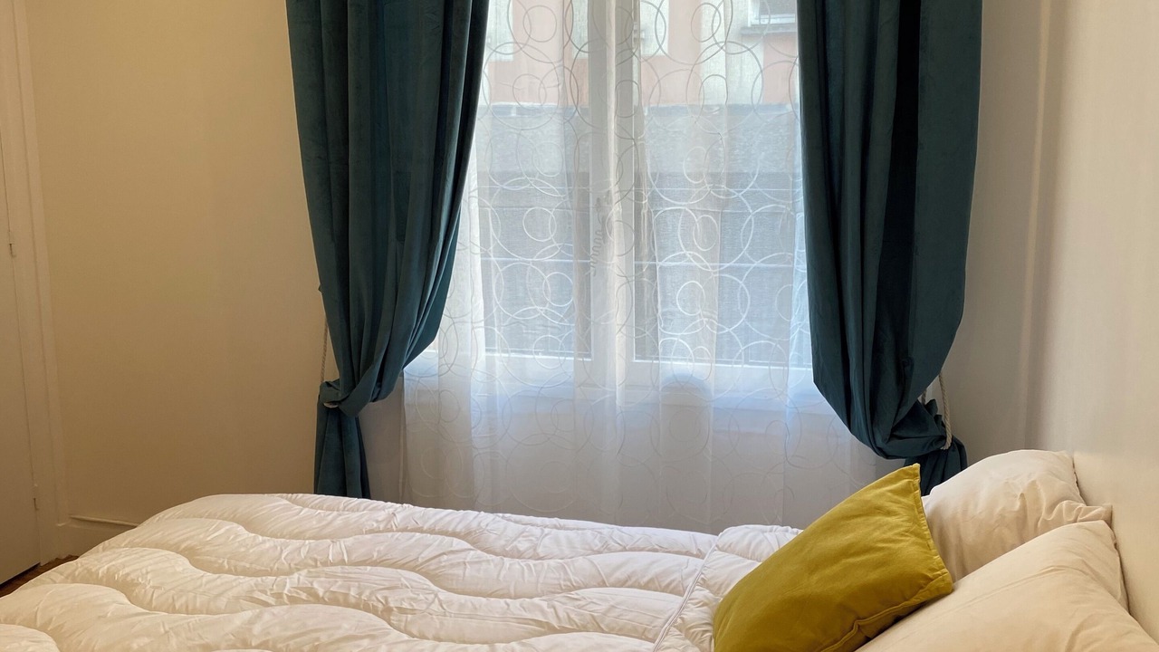 Photo of Bedroom in Pontoise