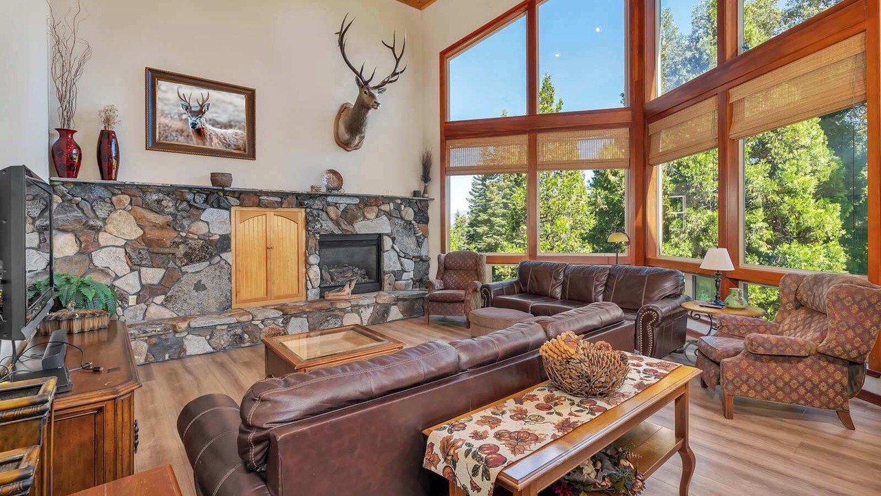 Photo of Livingroom in Granite Ridge