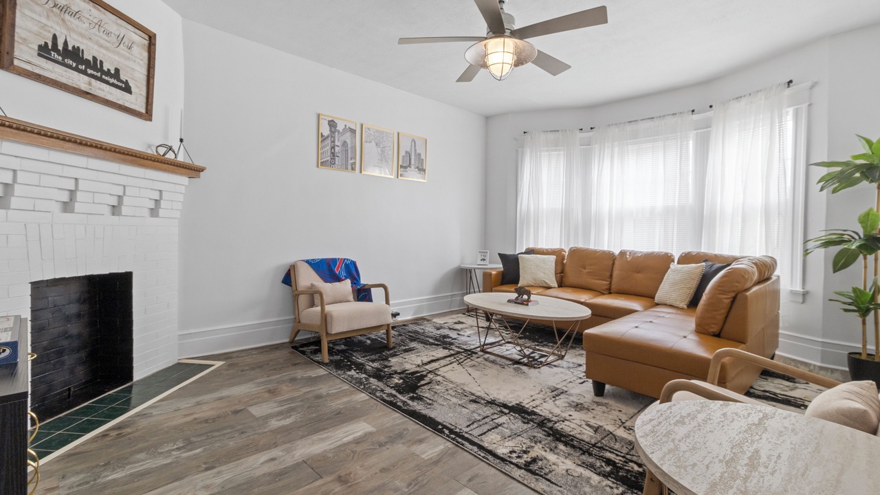 Photo of Livingroom in North Buffalo