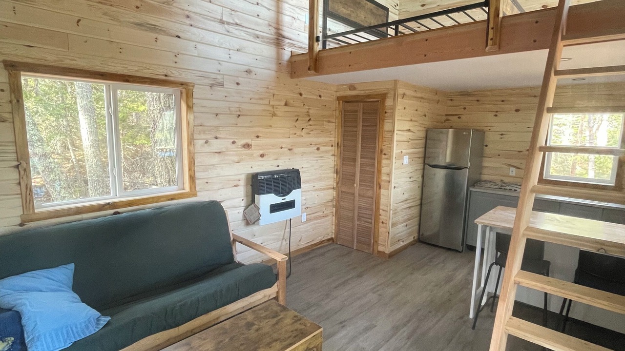Photo of Livingroom in Kenora