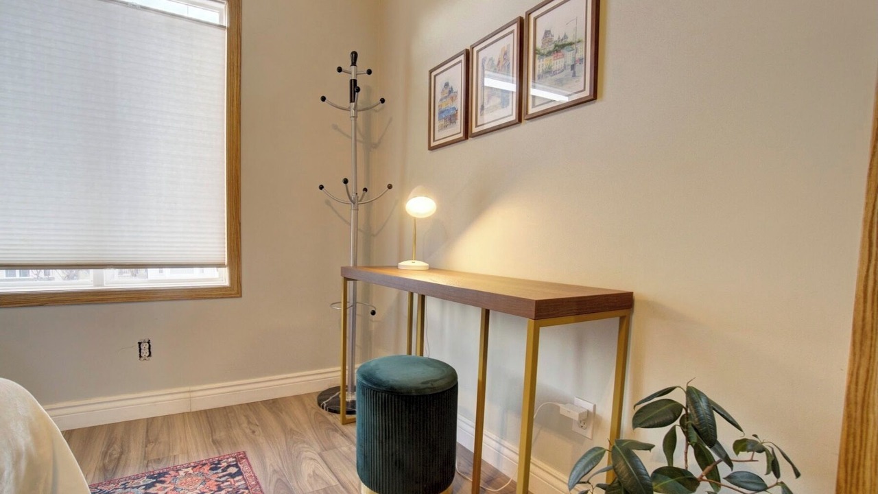 Photo of Bedroom in Calgary