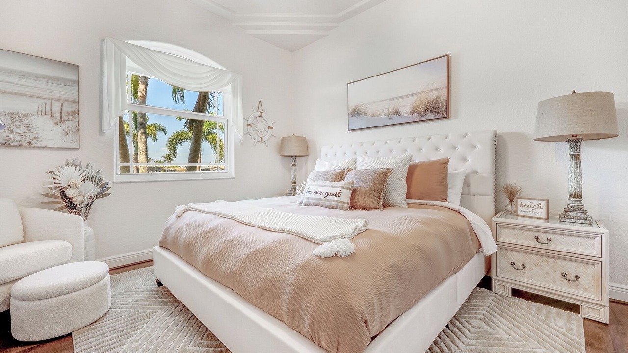 Photo of Bedroom in Eight Lakes