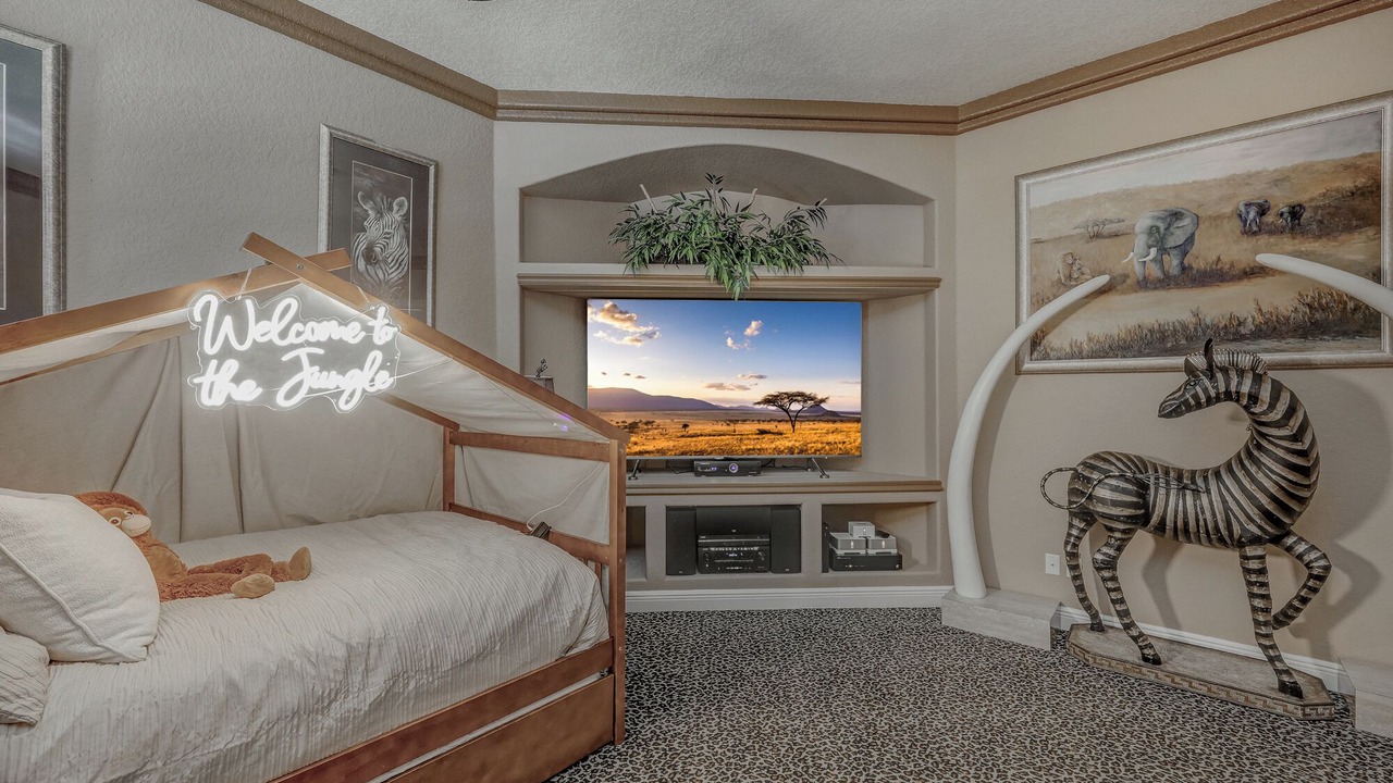 Photo of Bedroom in Eight Lakes