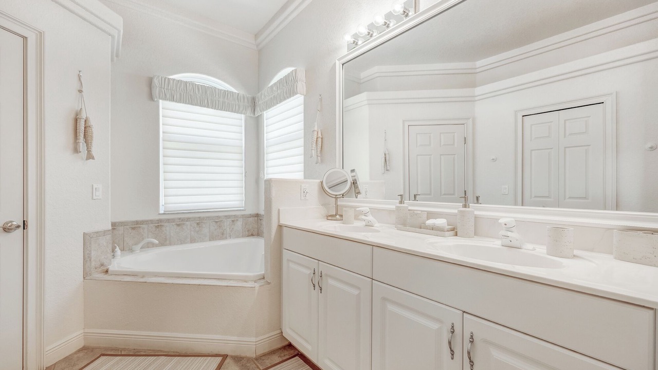 Photo of Bathroom in Eight Lakes