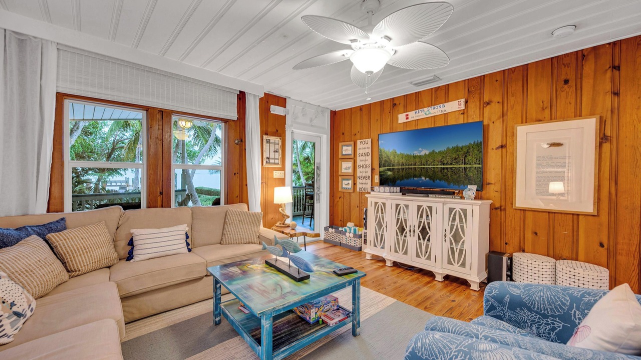 Photo of Livingroom in Islamorada