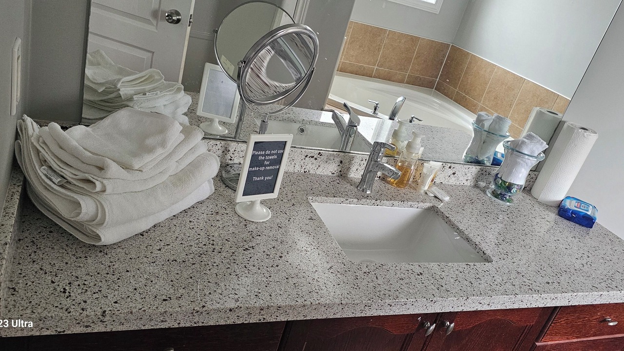 Photo of Bathroom in Lindsay