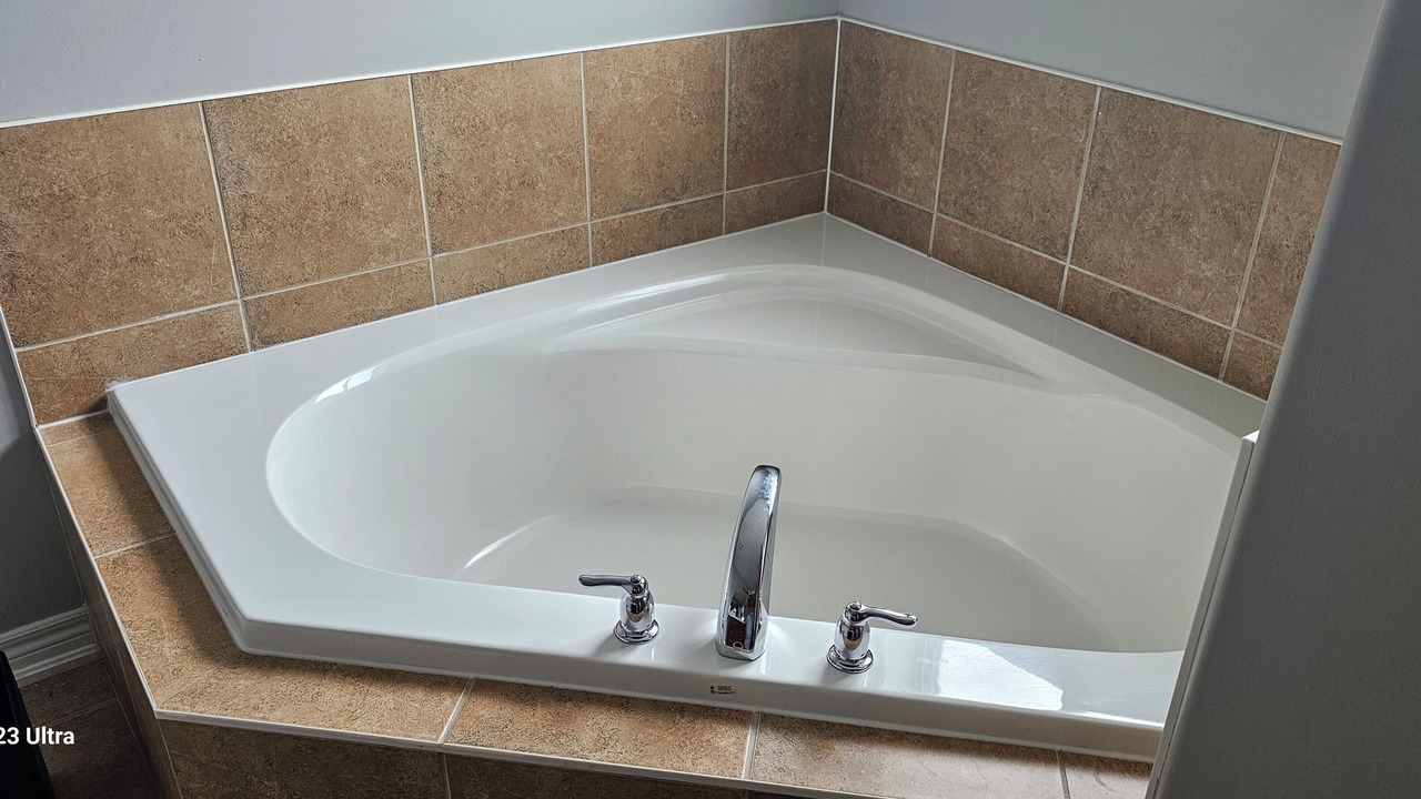 Photo of Bathroom in Lindsay