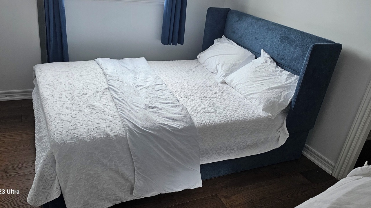 Photo of Bedroom in Lindsay