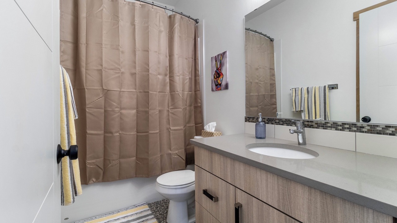 Photo of Bathroom in Sylvan Lake